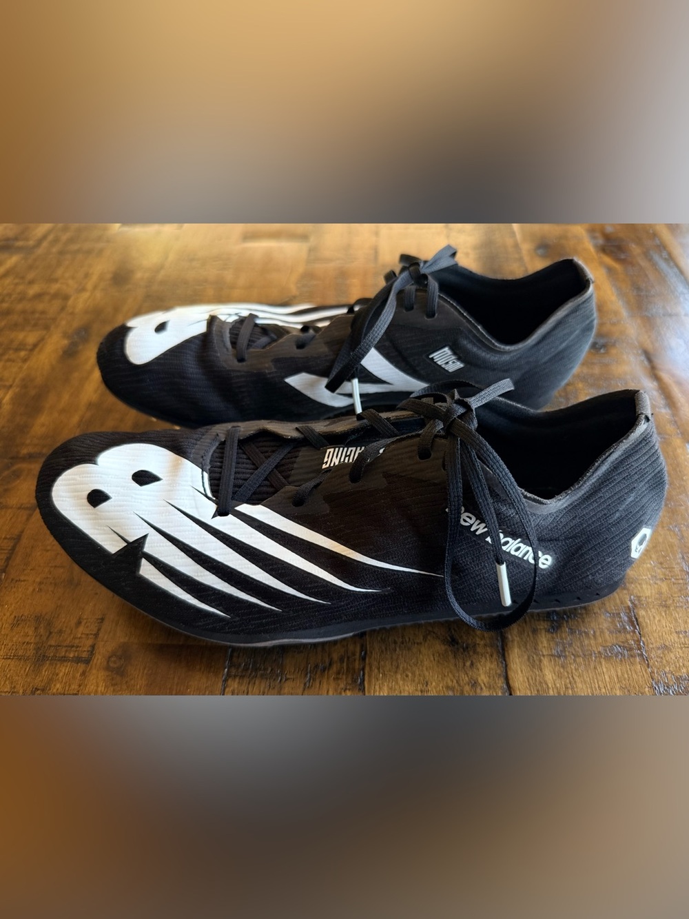 New Balance Track & Field Spikes • UMDS00B7 • Men’s 9 • Black/White • Like New